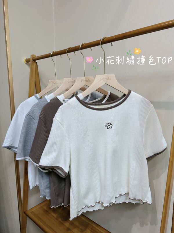 જ⁀➴♡ ✨小花刺繡撞色TOP - Image 6
