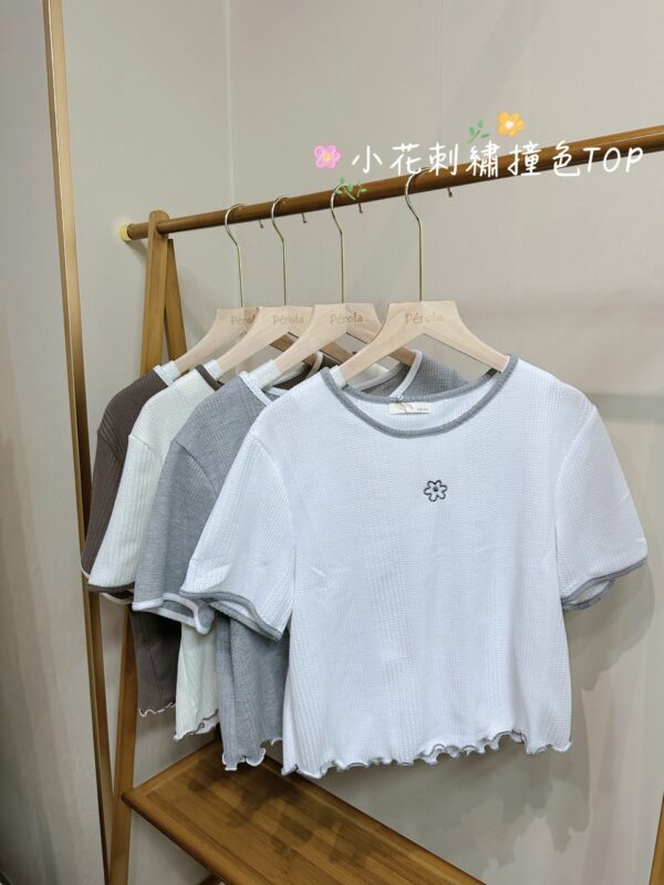 IMG_5316 જ⁀➴♡ ✨小花刺繡撞色TOP