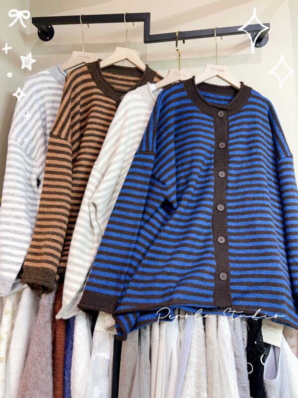 જ⁀➴♡ ✨撞色橫間針織外套